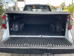 CHEVROLET - MONTANA - 2017/2018 - Branca - R$ 56.000,00