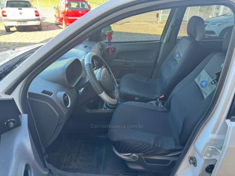 FORD - ECOSPORT - 2003/2004 - Branca - Sob Consulta