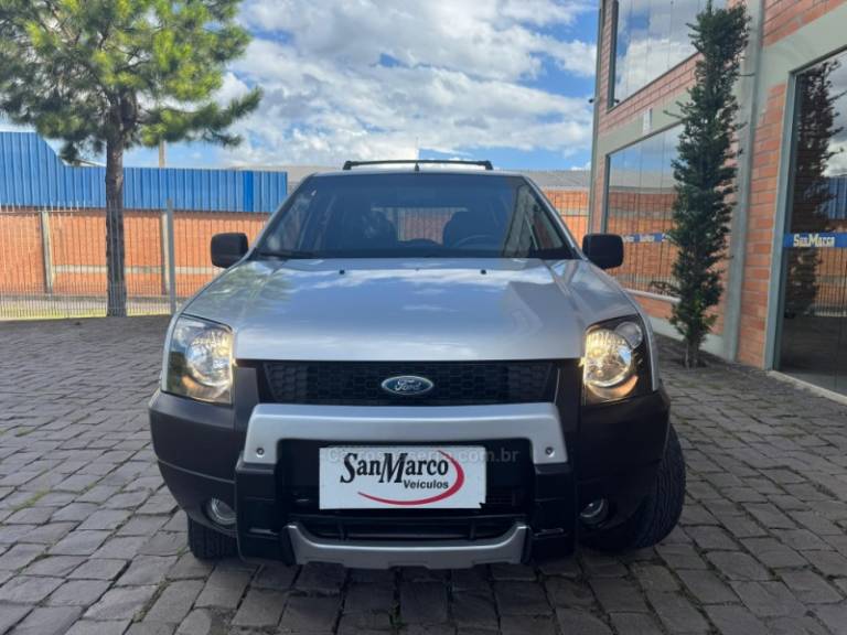 FORD - ECOSPORT - 2005/2006 - Prata - R$ 29.500,00
