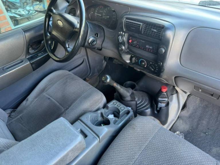 FORD - RANGER - 2002/2003 - Prata - R$ 59.000,00