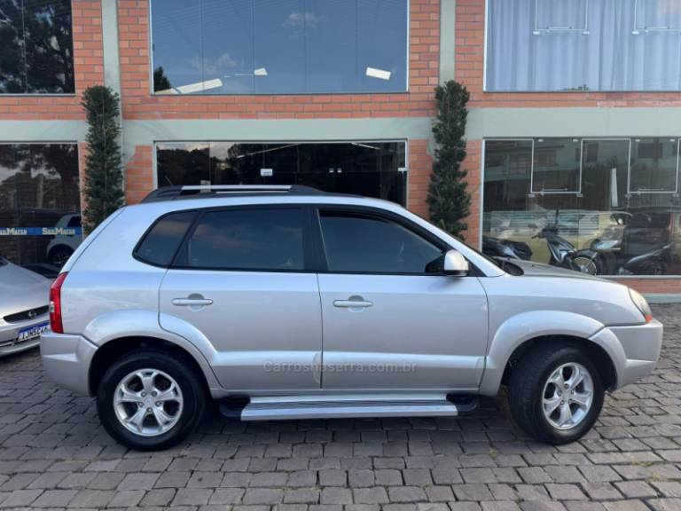 HYUNDAI - TUCSON - 2014/2015 - Prata - R$ 55.000,00