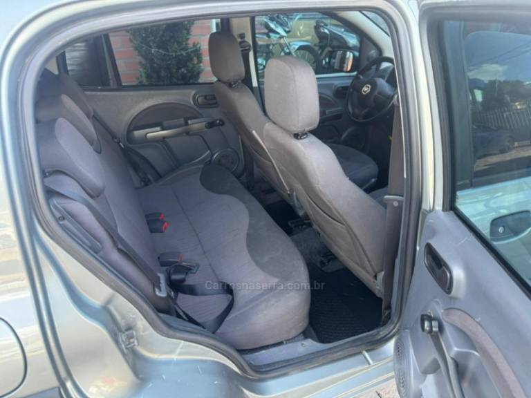 FIAT - UNO - 2014/2014 - Cinza - R$ 39.000,00