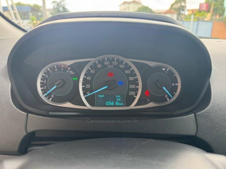 FORD - KA - 2017/2018 - Prata - R$ 50.000,00