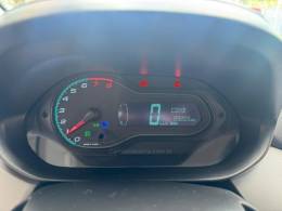 CHEVROLET - ONIX - 2017/2018 - Branca - R$ 60.000,00