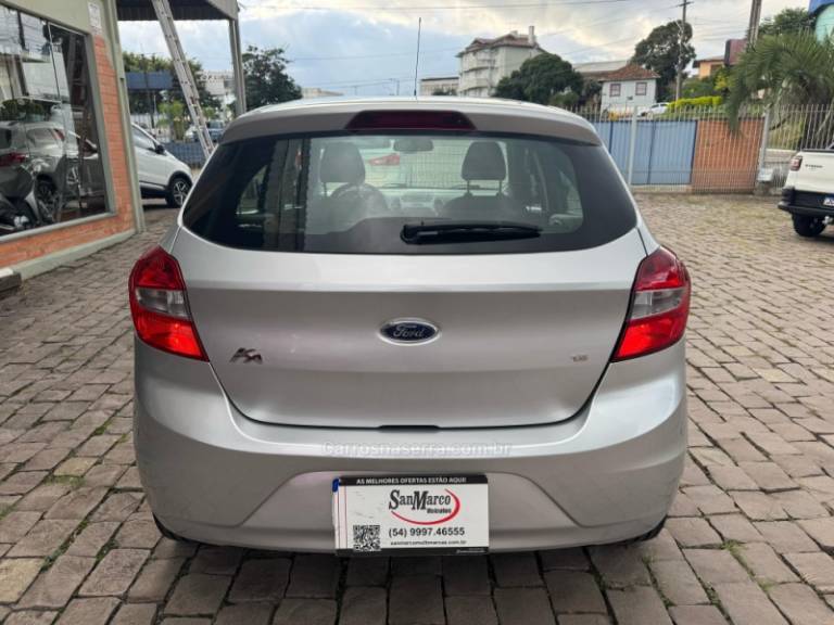 FORD - KA - 2017/2018 - Prata - R$ 50.000,00
