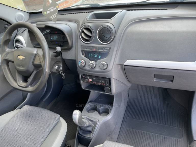 CHEVROLET - MONTANA - 2017/2018 - Branca - R$ 56.000,00
