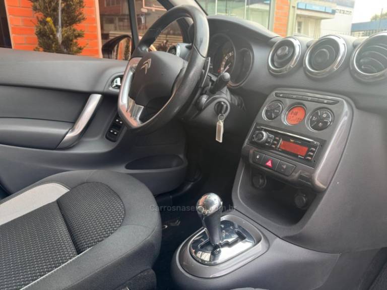CITROËN - C3 - 2014/2015 - Branca - R$ 47.000,00