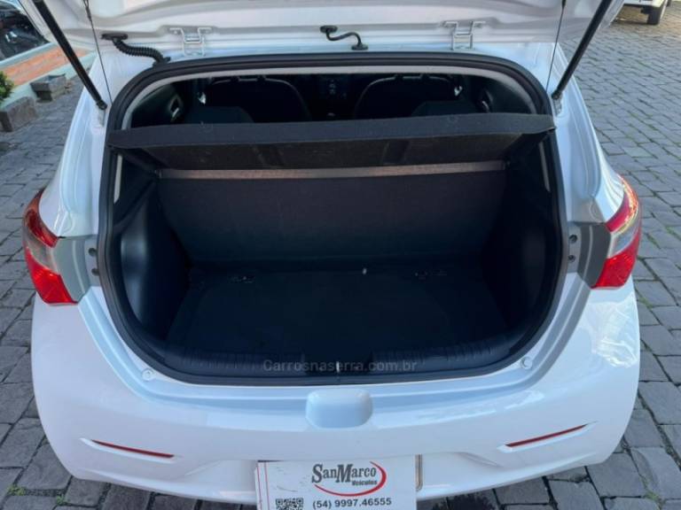 HYUNDAI - HB20 - 2013/2014 - Branca - R$ 43.000,00