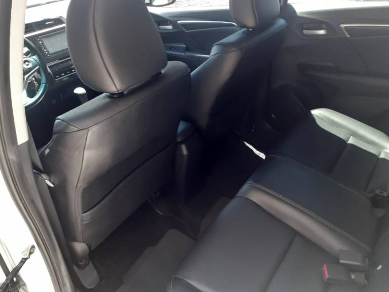 HONDA - FIT - 2019/2020 - Branca - R$ 91.000,00