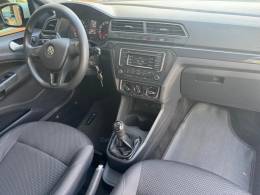 VOLKSWAGEN - SAVEIRO - 2022/2023 - Branca - R$ 85.000,00