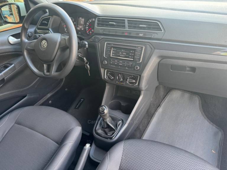 VOLKSWAGEN - SAVEIRO - 2022/2023 - Branca - R$ 85.000,00