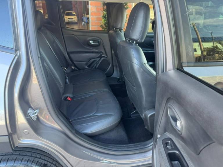JEEP - RENEGADE - 2021/2021 - Cinza - R$ 85.000,00