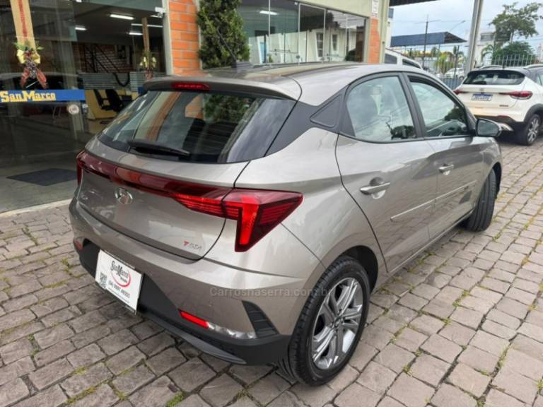 HYUNDAI - HB20 - 2024/2025 - Prata - R$ 95.000,00