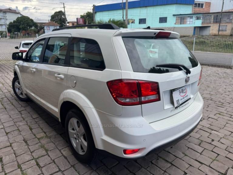 FIAT - FREEMONT - 2012/2012 - Branca - R$ 55.000,00