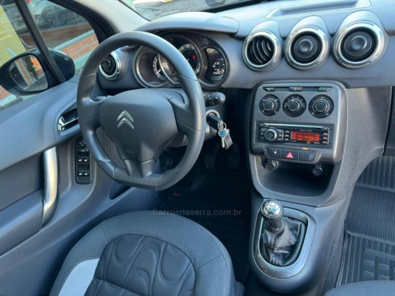 CITROËN - C3 - 2014/2014 - Cinza - R$ 40.500,00