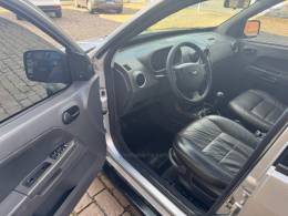 FORD - ECOSPORT - 2005/2006 - Prata - R$ 29.500,00