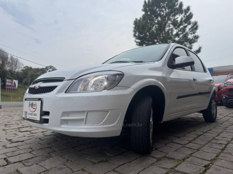 CHEVROLET - CELTA - 2014/2015 - Branca - R$ 36.500,00