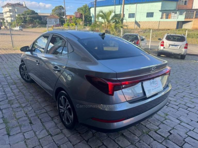 HYUNDAI - HB20S - 2023/2024 - Cinza - R$ 85.000,00