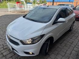 CHEVROLET - ONIX - 2017/2018 - Branca - R$ 60.000,00