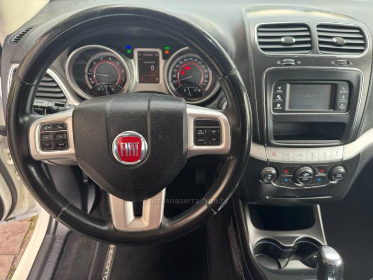 FIAT - FREEMONT - 2012/2012 - Branca - R$ 55.000,00