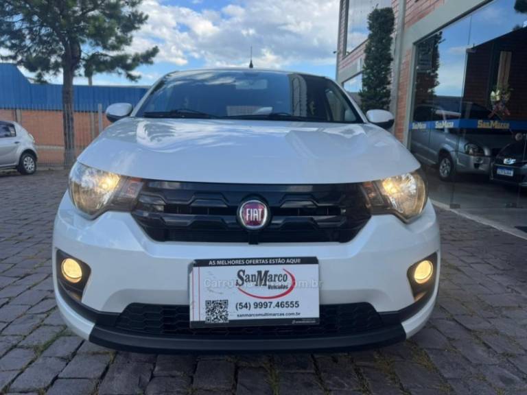 FIAT - MOBI - 2017/2018 - Branca - R$ 46.000,00