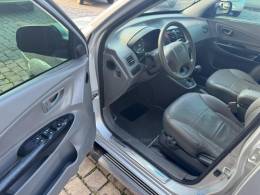 HYUNDAI - TUCSON - 2014/2015 - Prata - R$ 55.000,00