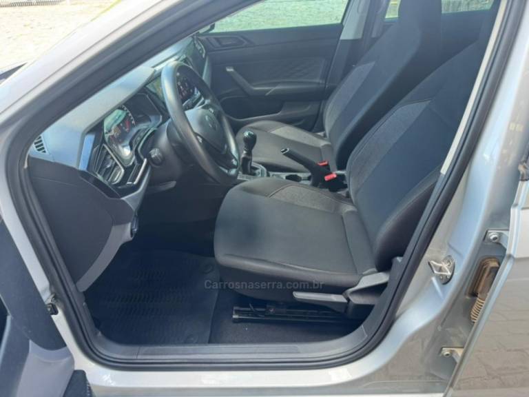 VOLKSWAGEN - POLO - 2024/2025 - Prata - R$ 79.000,00