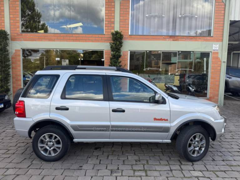 FORD - ECOSPORT - 2011/2012 - Prata - R$ 46.000,00