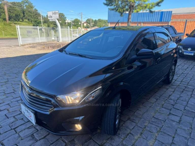 CHEVROLET - ONIX - 2020/2020 - Preta - R$ 55.000,00