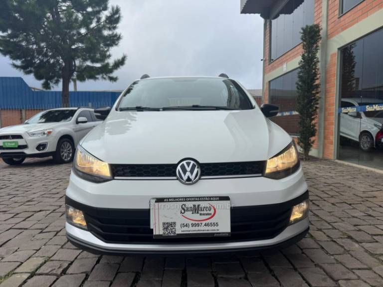 VOLKSWAGEN - FOX - 2018/2019 - Branca - R$ 65.000,00