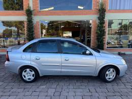 CHEVROLET - CORSA - 2011/2011 - Prata - R$ 26.000,00