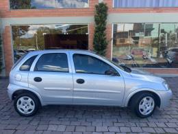 CHEVROLET - CORSA - 2012/2012 - Prata - R$ 35.000,00