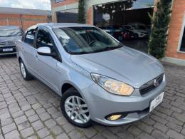 FIAT - SIENA - 2014/2015 - Prata - R$ 45.000,00