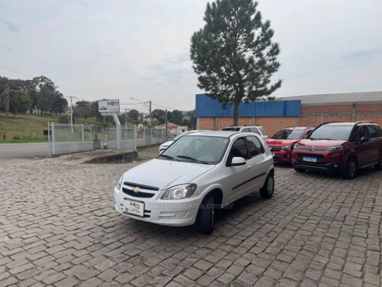 CHEVROLET - CELTA - 2014/2015 - Branca - R$ 36.500,00