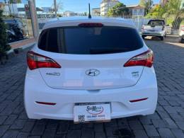 HYUNDAI - HB20 - 2013/2014 - Branca - R$ 43.000,00