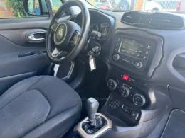 JEEP - RENEGADE - 2015/2016 - Prata - R$ 72.000,00
