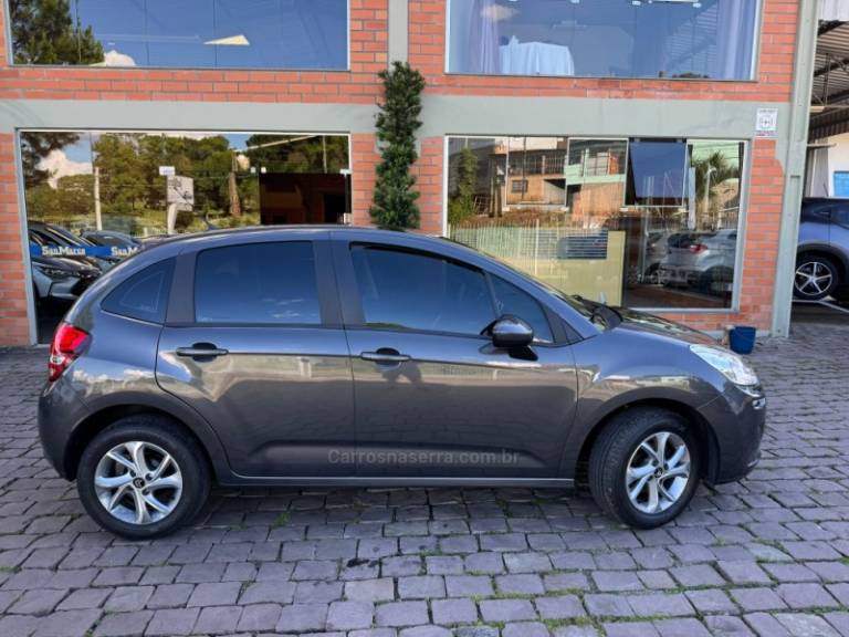 CITROËN - C3 - 2014/2014 - Cinza - R$ 40.500,00