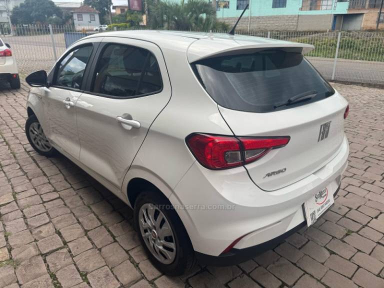 FIAT - ARGO - 2018/2019 - Branca - R$ 55.000,00