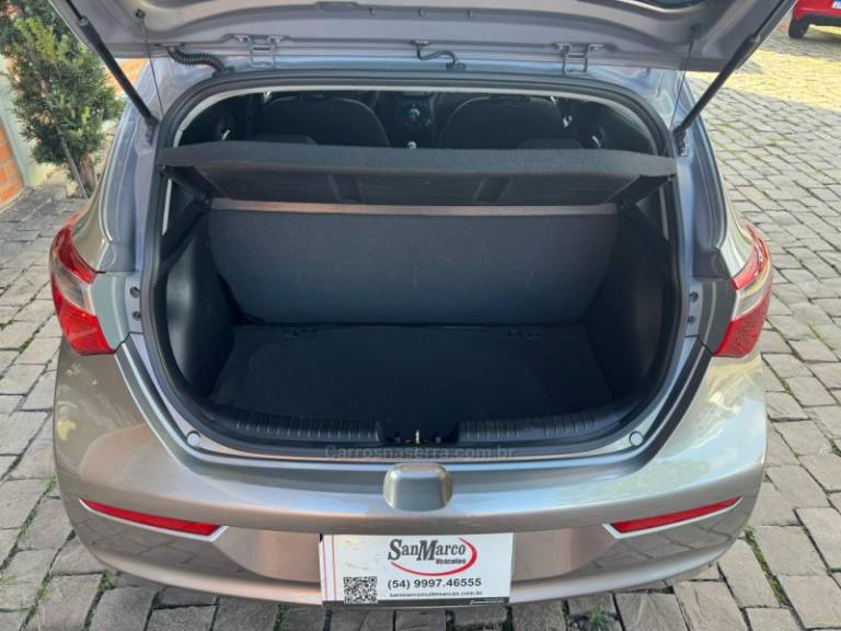 HYUNDAI - HB20 - 2018/2018 - Prata - R$ 58.000,00