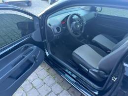 VOLKSWAGEN - UP - 2014/2015 - Preta - Sob Consulta