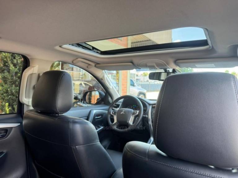 MITSUBISHI - PAJERO SPORT - 2023/2024 - Preta - Sob Consulta