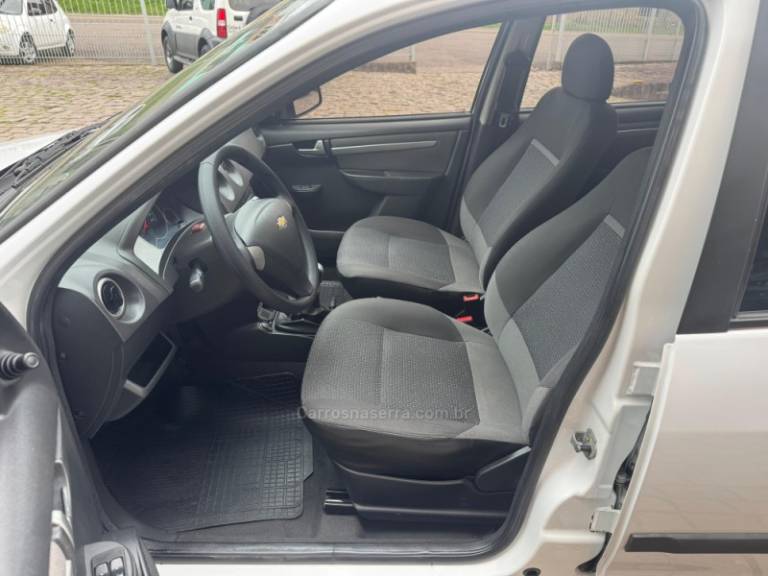 CHEVROLET - CELTA - 2014/2015 - Branca - R$ 36.500,00