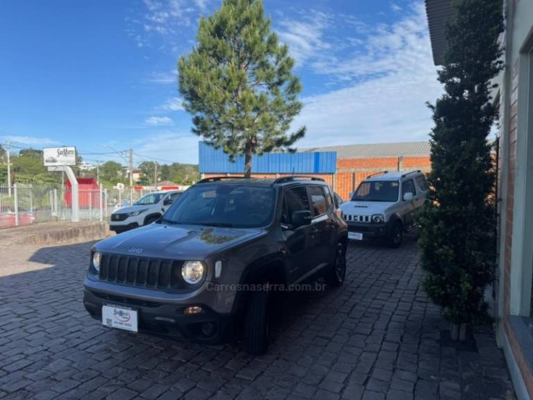 JEEP - RENEGADE - 2021/2021 - Cinza - R$ 85.000,00