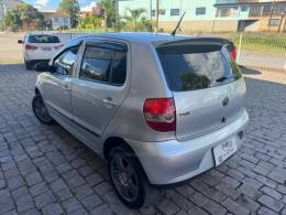 VOLKSWAGEN - FOX - 2008/2009 - Prata - R$ 26.000,00