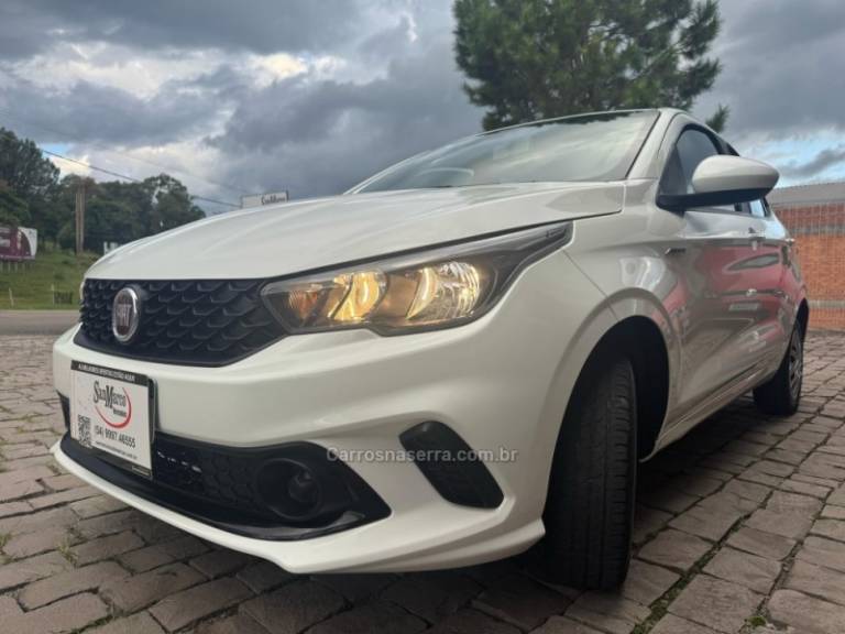 FIAT - ARGO - 2018/2019 - Branca - R$ 55.000,00