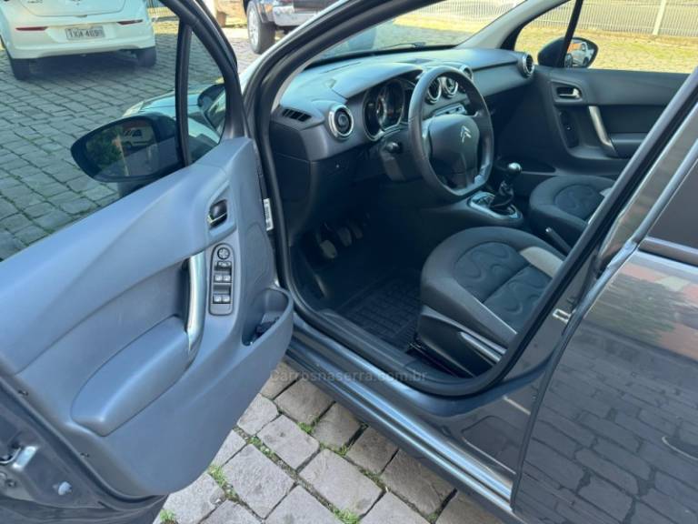 CITROËN - C3 - 2014/2014 - Cinza - R$ 40.500,00