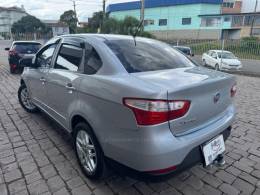 FIAT - SIENA - 2014/2015 - Prata - R$ 45.000,00