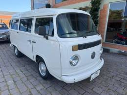 VOLKSWAGEN - KOMBI - 2003/2004 - Branca - R$ 36.000,00