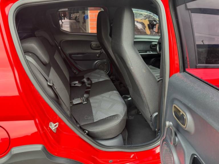 FIAT - MOBI - 2018/2019 - Vermelha - R$ 50.000,00