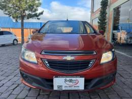 CHEVROLET - ONIX - 2013/2013 - Laranja - R$ 45.000,00